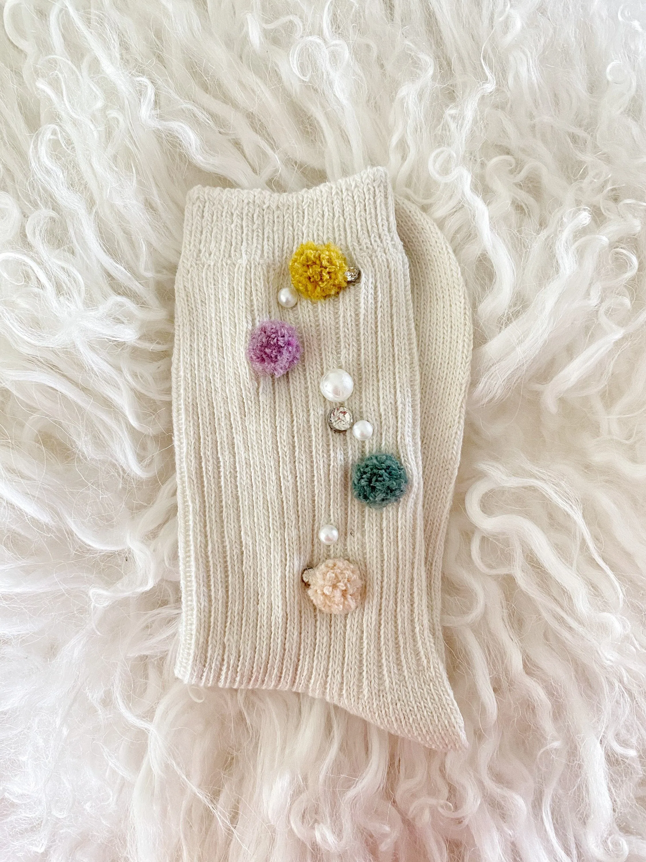 Miss June’s | Women’s | 1 pair| Beading socks｜Creative | Colorful |Craft| Winter | Designed | Art | Gift Idea | Cute | Stylish | Comfortable