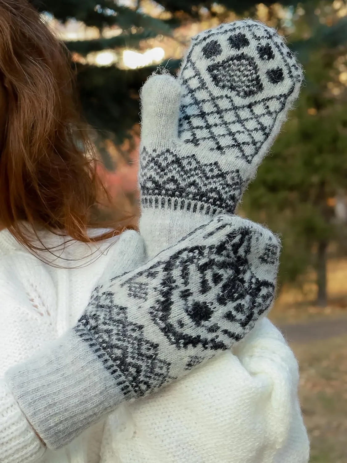 Wolf Warm Mittens for Cold Weather - Wool Gloves for Winter